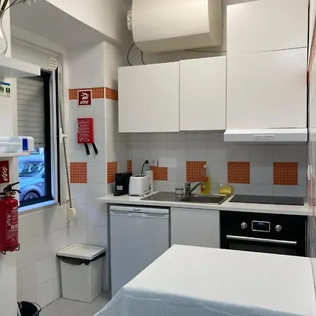 Lisbon's Cozy House Daire